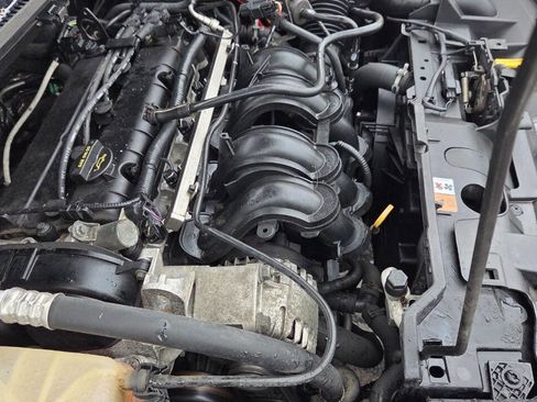 Used 2015 Ford Fiesta S image 24