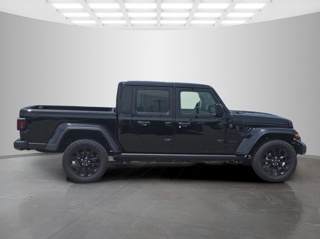 Used 2025 Jeep Gladiator Sport AWD/4WD image 9