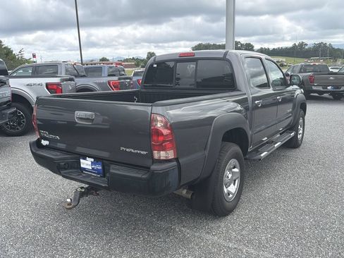 Used 2014 Toyota Tacoma PreRunner w/ Convenience Package RWD image 7
