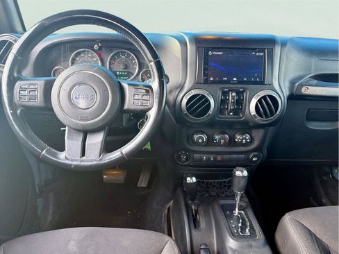 Used 2015 Jeep Wrangler Unlimited Sport w/ Quick Order Package 24S AWD/4WD image 9