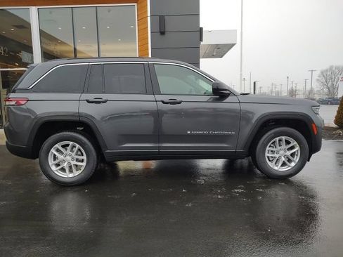 New 2026 Jeep Grand Cherokee Laredo X AWD/4WD image 2