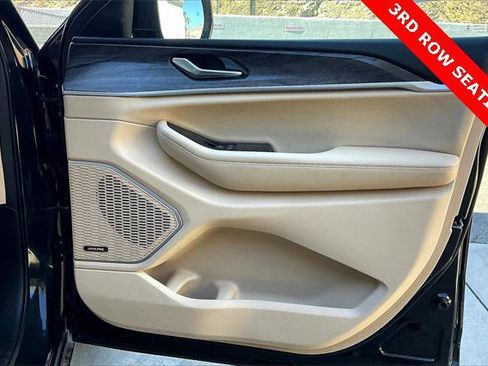 Certified 2021 Jeep Grand Cherokee L Limited image 23