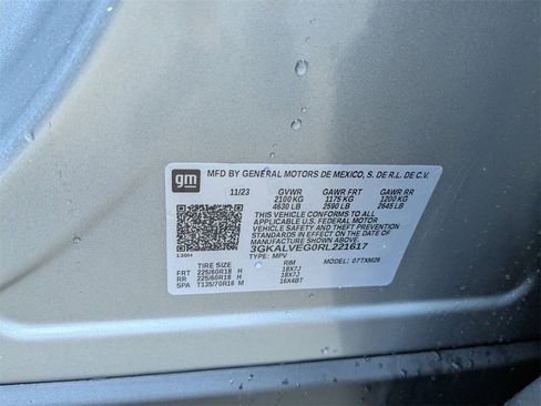 Used 2024 GMC Terrain SLT image 31