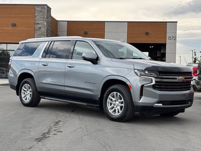 Used 2023 Chevrolet Suburban LT w/ Luxury Package