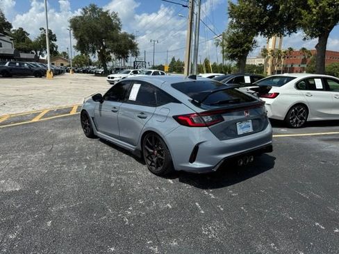Used 2024 Honda Civic Type R image 3