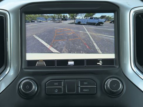 Used 2020 Chevrolet Silverado 1500 LT w/ All-Star Edition image 17