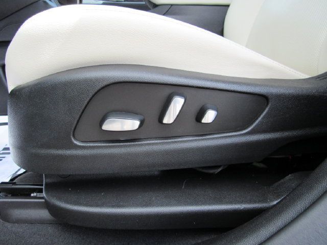 Used 2023 Cadillac XT6 Sport AWD/4WD image 15