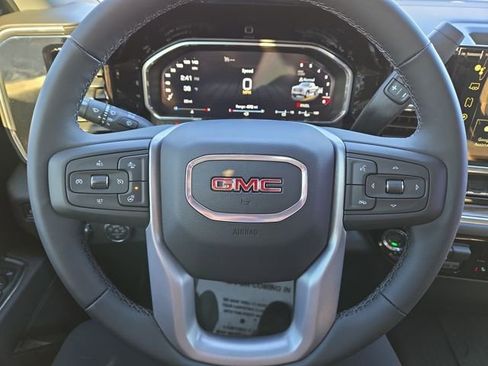 New 2026 GMC Sierra 1500 Elevation image 17