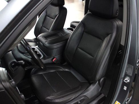 Used 2019 Chevrolet Silverado 1500 LTZ w/ LTZ Premium Package image 10