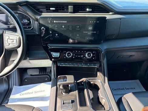 Used 2025 GMC Sierra 1500 AT4 AWD/4WD image 19
