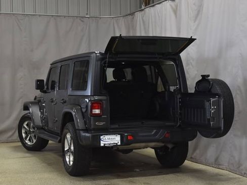 Used 2021 Jeep Wrangler Unlimited Sahara AWD/4WD image 30