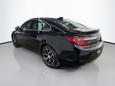 Used 2016 Buick Regal Sport Touring image 7