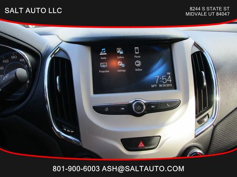 Used 2017 Chevrolet Cruze LS image 11