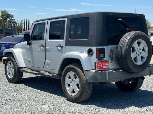 Used 2007 Jeep Wrangler Unlimited Sahara AWD/4WD image 7