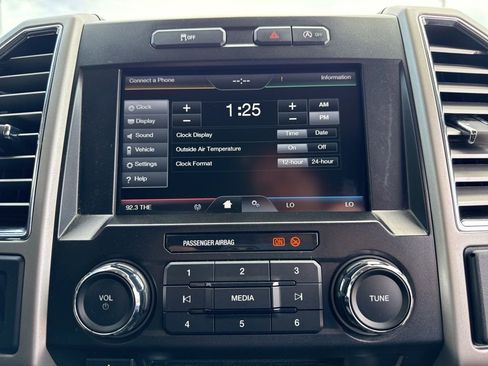 Used 2015 Ford F150 Lariat AWD/4WD image 34