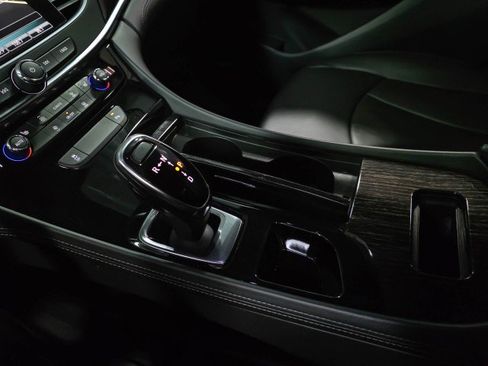 Used 2019 Buick LaCrosse Essence w/ Sun and Shade Package image 28