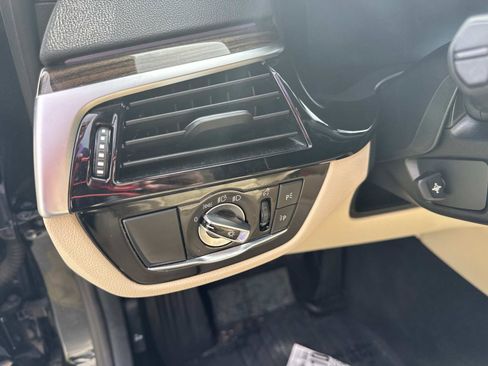 Used 2023 BMW 530i image 20