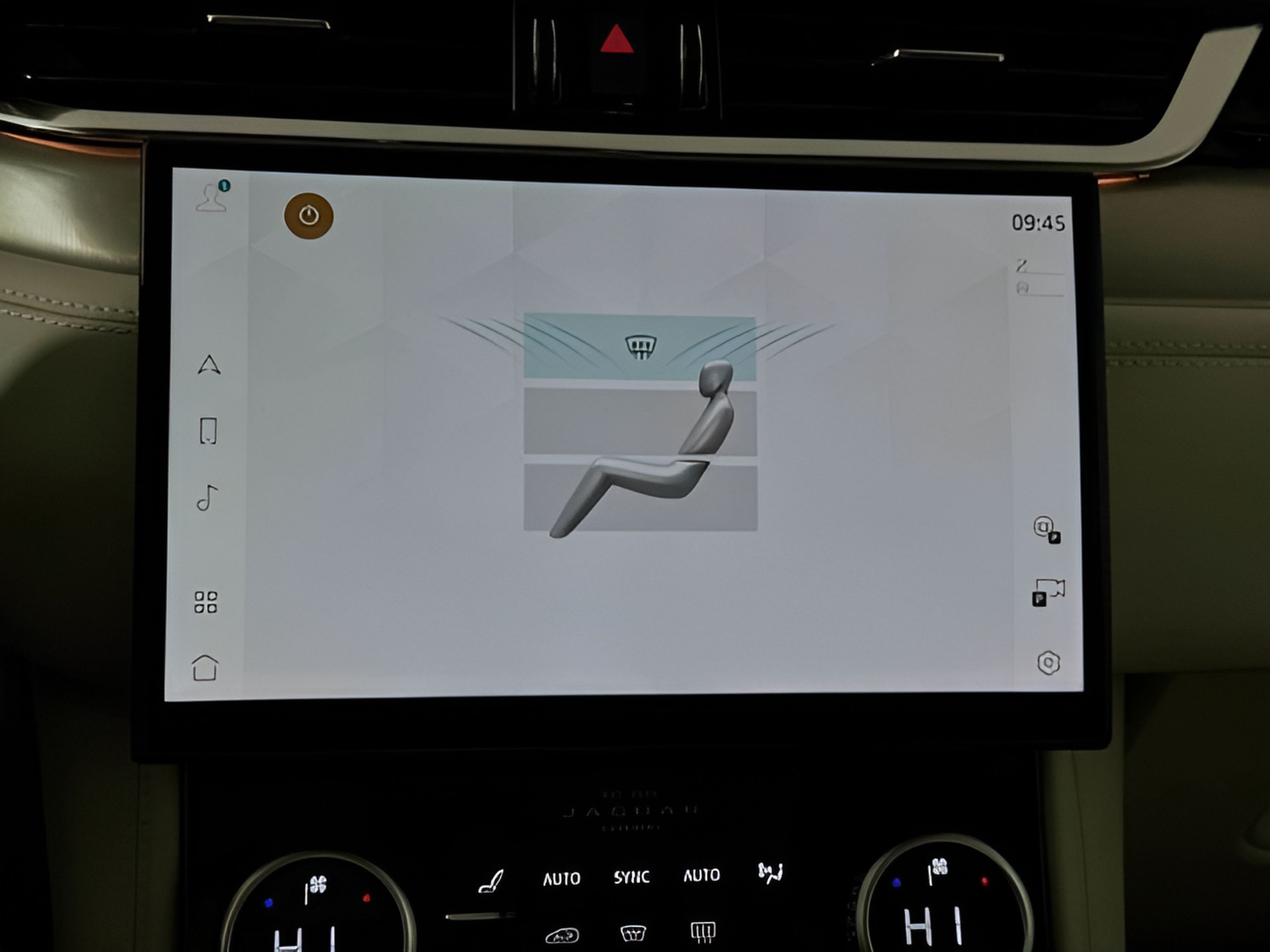 Used 2026 Jaguar F-PACE R-Dynamic S AWD/4WD image 19