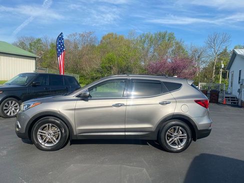 Used 2018 Hyundai Santa Fe Sport image 8