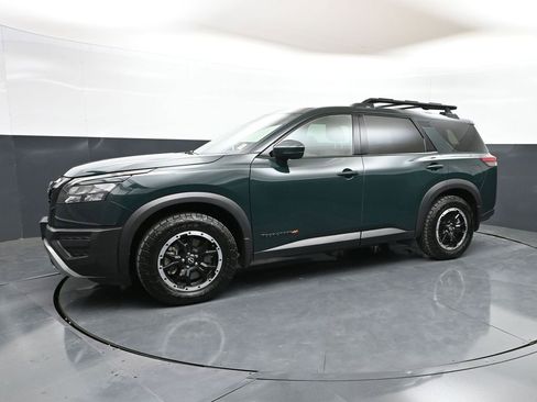 Used 2024 Nissan Pathfinder Rock Creek AWD/4WD image 7