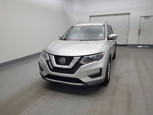 Used 2019 Nissan Rogue SV FWD image 15