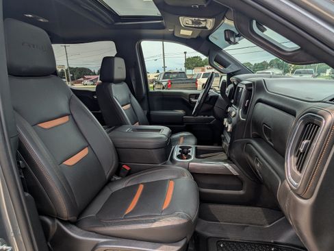 Used 2022 GMC Sierra 1500 AT4 w/ AT4 Premium Package AWD/4WD image 15