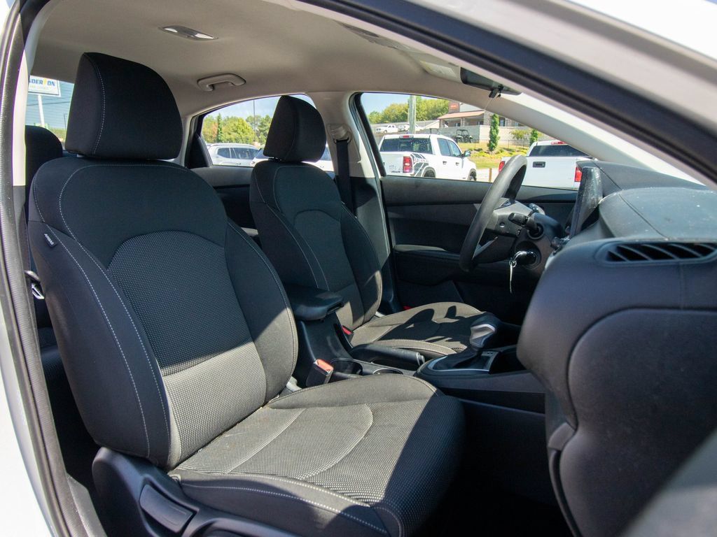Used 2020 Kia Forte LXS FWD image 20