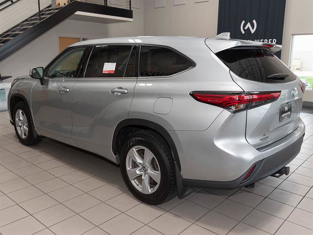 Used 2021 Toyota Highlander LE AWD/4WD image 20
