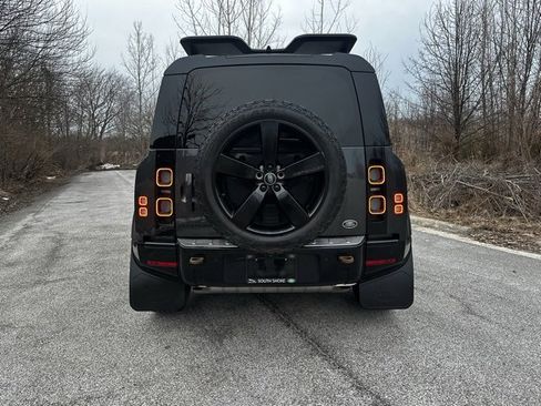 Used 2023 Land Rover Defender 110 X image 6