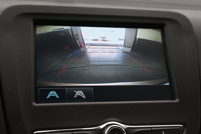 Used 2018 Chevrolet Equinox LT FWD image 40