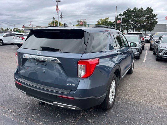 Used 2021 Ford Explorer XLT w/ Equipment Group 202A AWD/4WD image 5