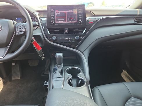 Used 2024 Toyota Camry SE FWD image 22