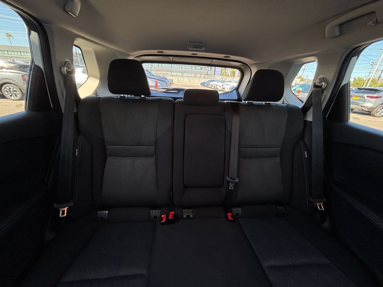 Used 2024 Nissan Rogue SV AWD/4WD image 39
