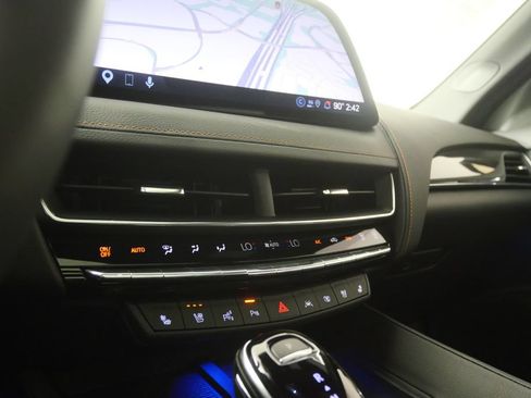Used 2026 Cadillac CT5 V w/ Technology Package RWD image 26