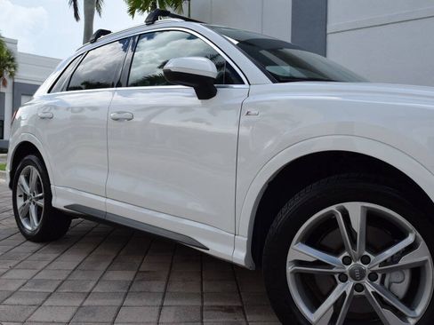 Used 2020 Audi Q3 2.0T Premium w/ Convenience Package AWD/4WD image 16