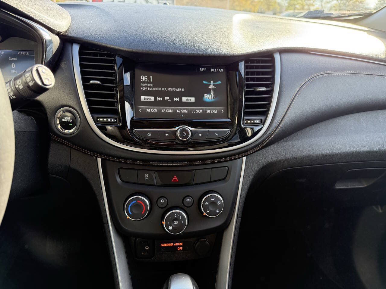 Used 2017 Chevrolet Trax LT w/ Driver Confidence Package AWD/4WD image 8