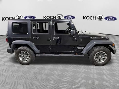 Used 2016 Jeep Wrangler Unlimited Rubicon w/ Connectivity Group AWD/4WD image 9