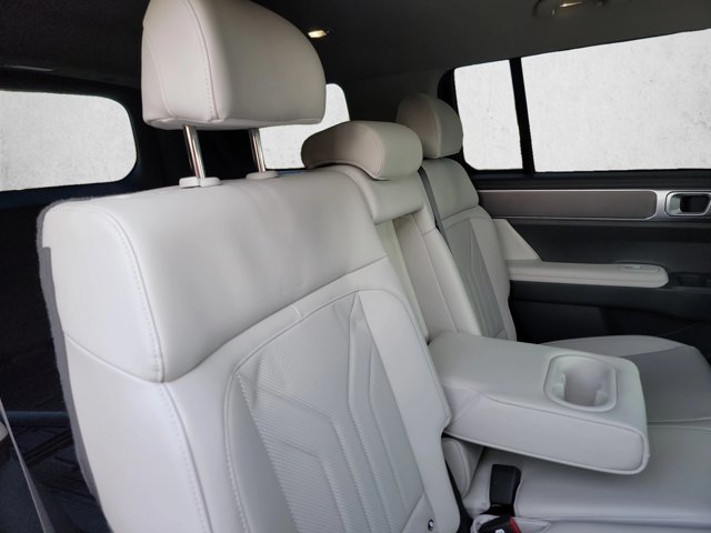 Used 2026 Hyundai Santa Fe SEL FWD image 22