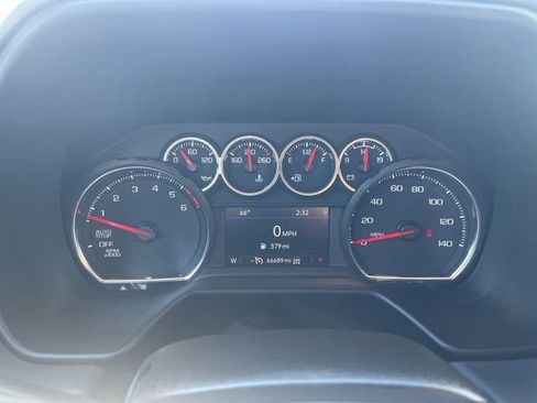 Used 2021 Chevrolet Suburban RST w/ Luxury Package image 11