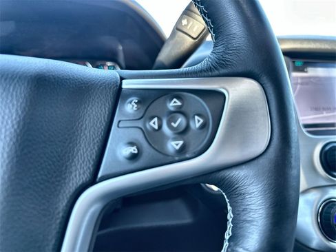 Used 2018 GMC Yukon SLT w/ Premium Edition image 32