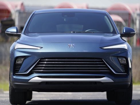 Used 2024 Buick Envista Preferred w/ Convenience I Package image 34