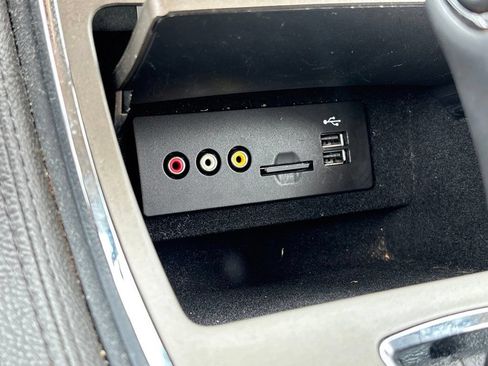 Used 2012 Lincoln MKX FWD image 26