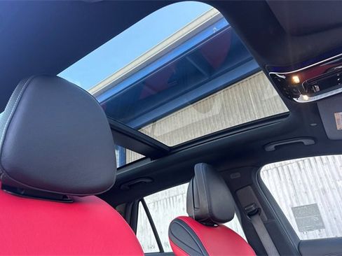 Used 2024 Mercedes-Benz GLC 43 AMG 4MATIC image 20