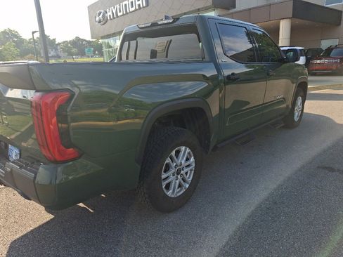 Used 2022 Toyota Tundra SR5 AWD/4WD image 6