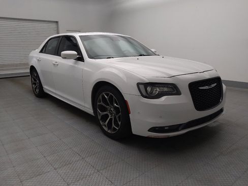 Used 2015 Chrysler 300 S w/ 300S Premium Group RWD image 13