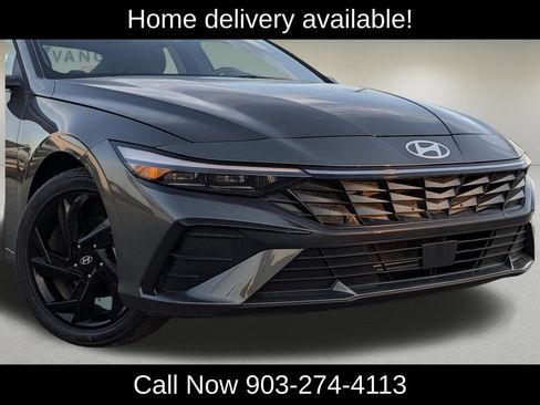 Used 2026 Hyundai Elantra Sport FWD image 11