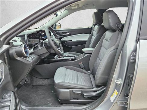 New 2026 Chevrolet Trax LT w/ LT Convenience Package image 14