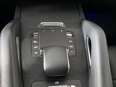 Used 2021 Mercedes-Benz GLS 450 4MATIC image 28