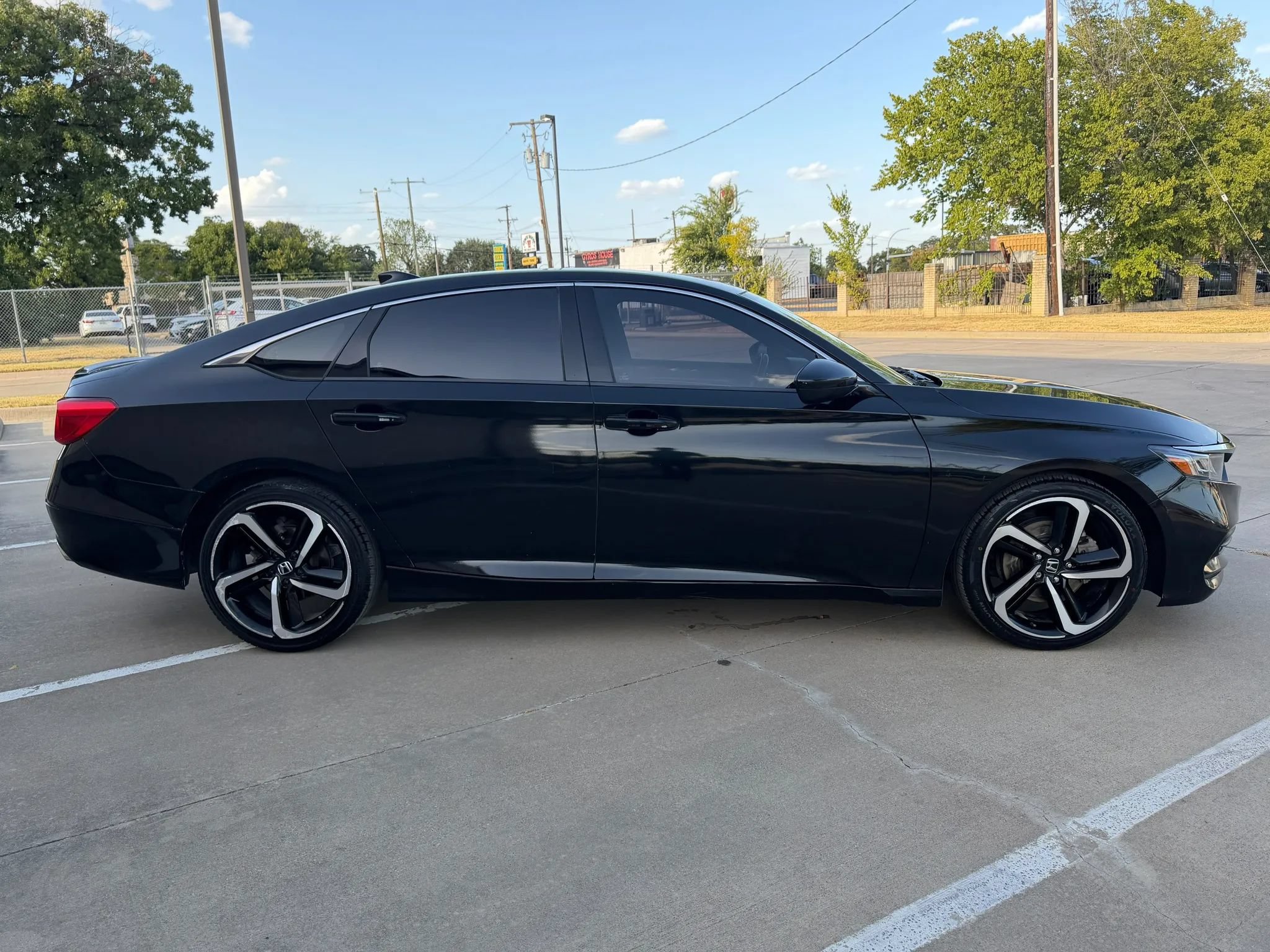 Used 2020 Honda Accord Sport image 28