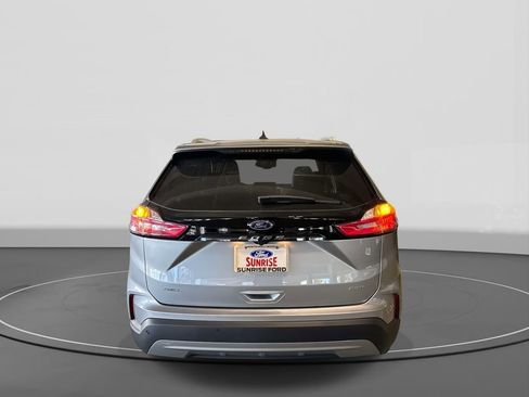 Used 2024 Ford Edge SEL w/ Convenience Package image 6